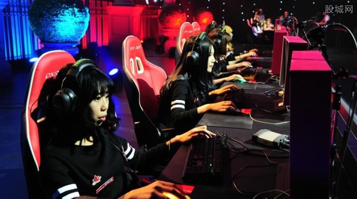 却成为全场 却成为全场